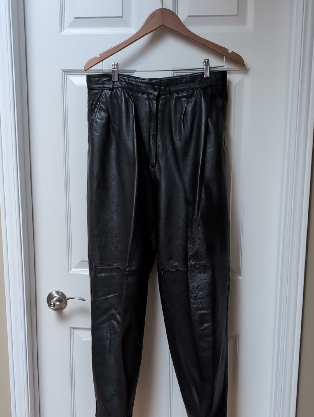 Women's Black Lambskin Leather High-Waist Tapered Pants